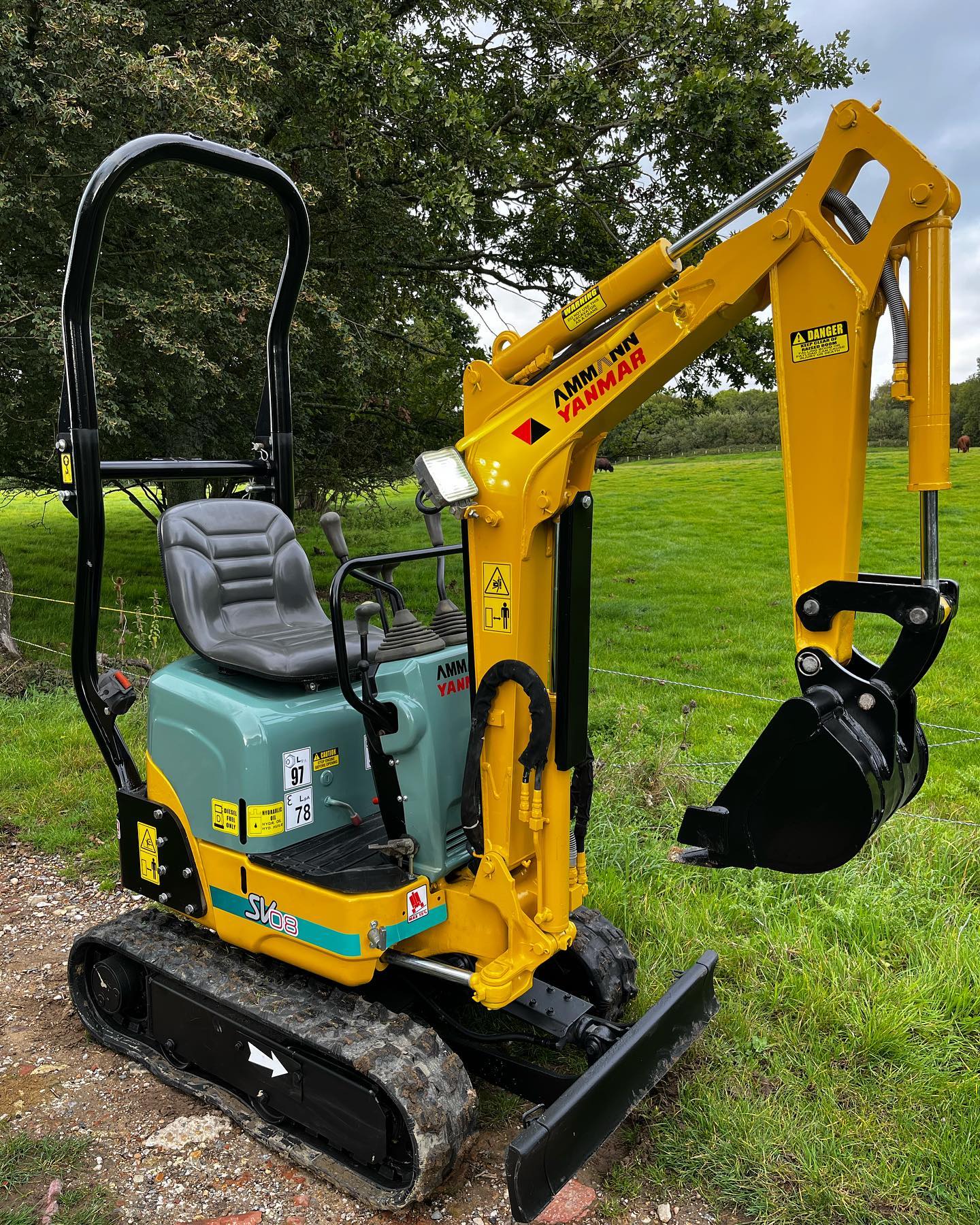 Restored Ammann Yanmar mini excavator