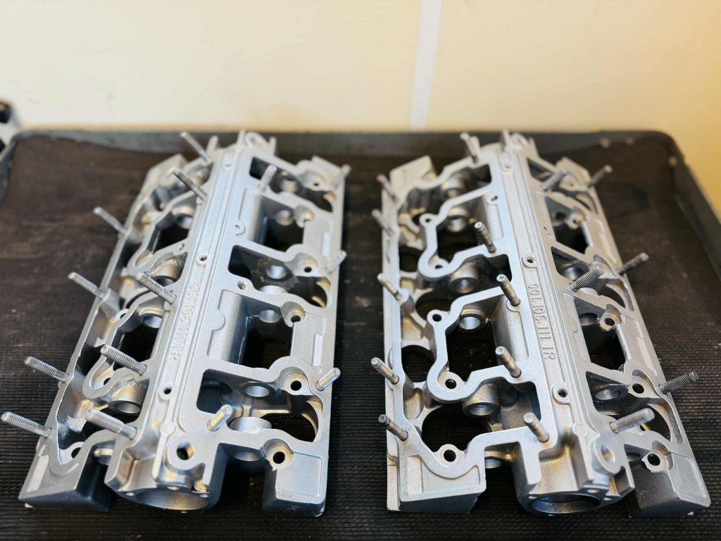 Vapour blasted cylinder heads