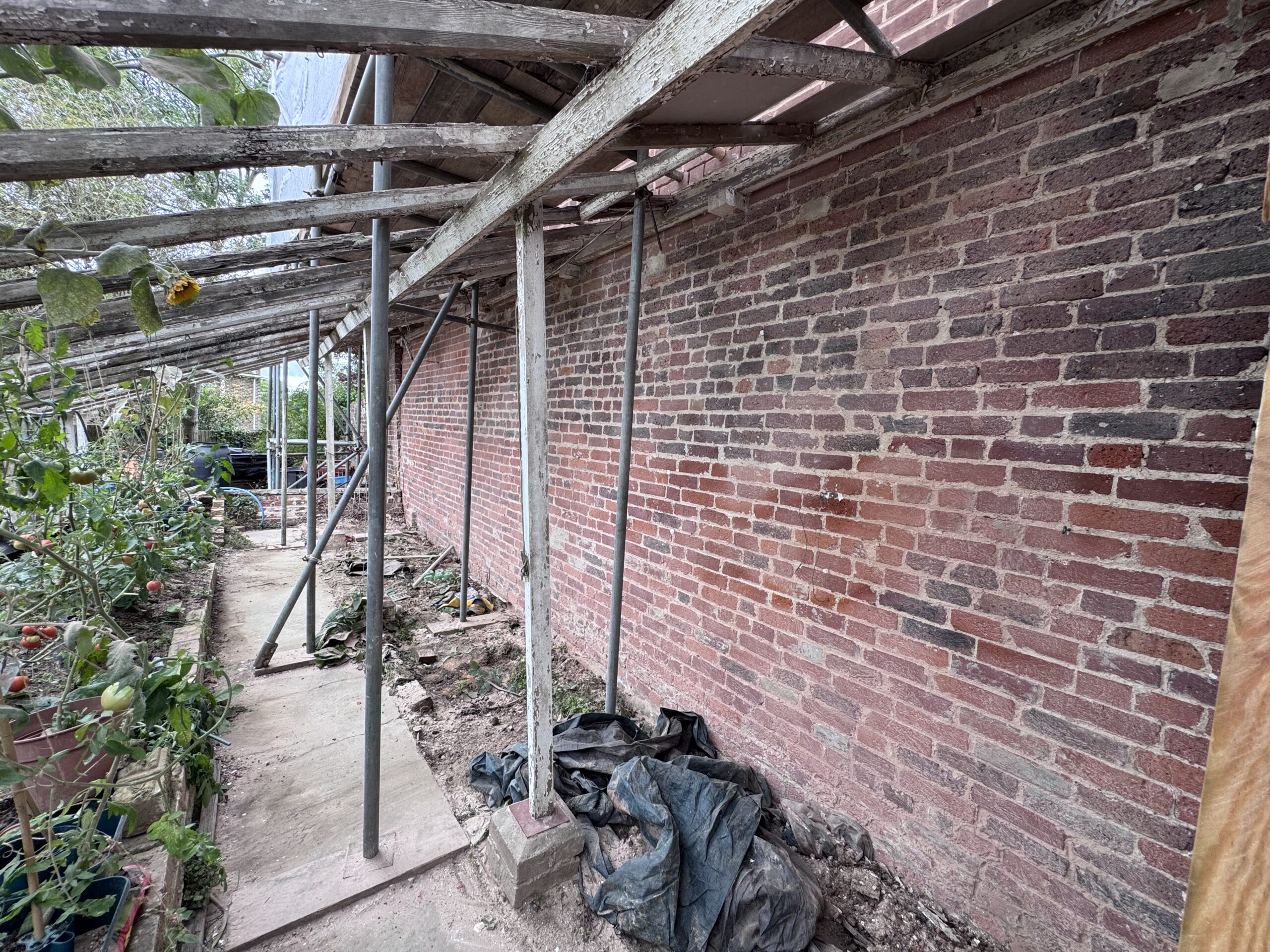 Brickwork after mobile sandblasting