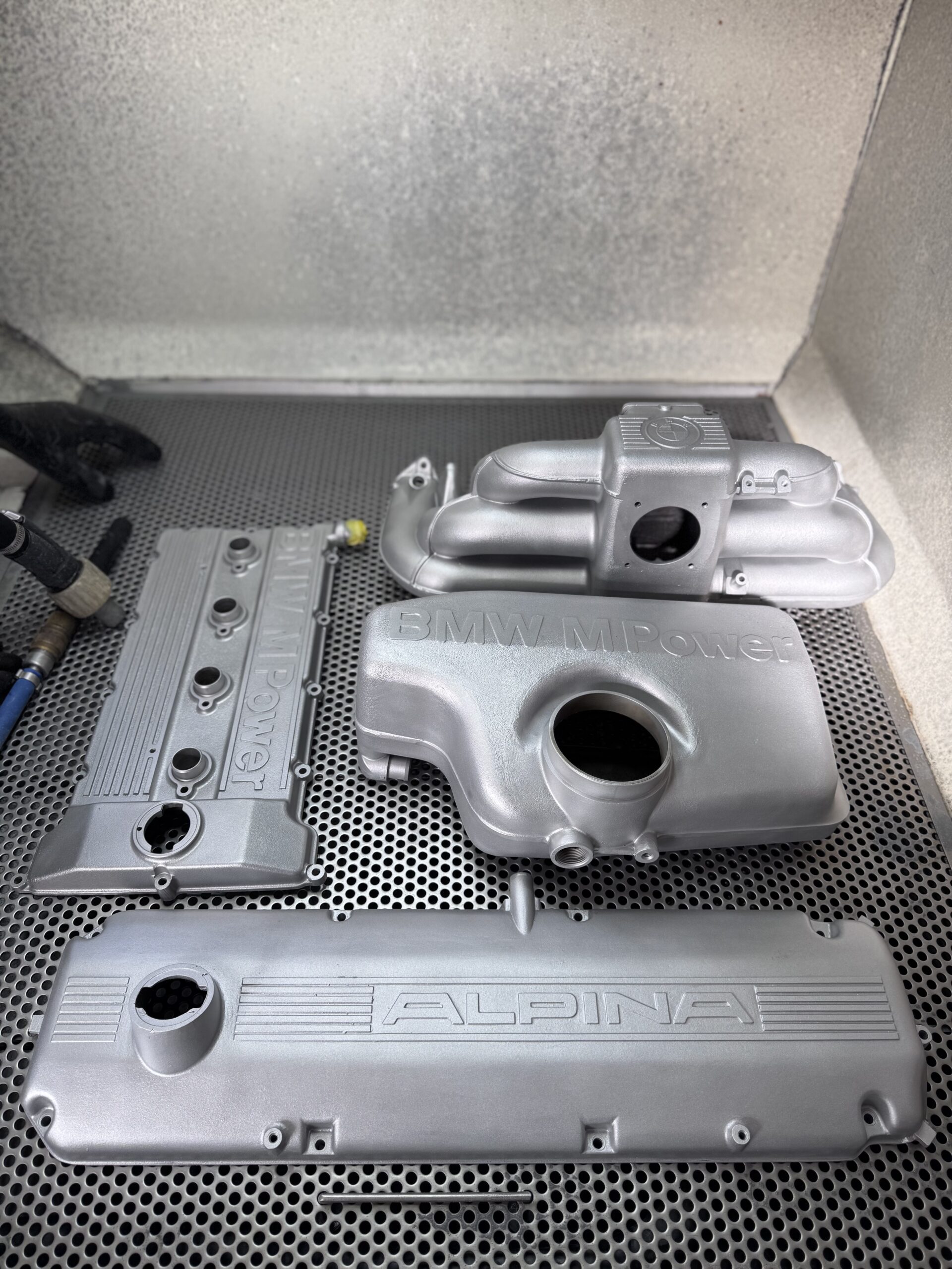 Vapour blasted BMW and Alpina engine covers